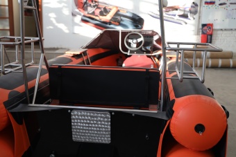 Надувная лодка ПВХ с жестким дном "Русские Амфибии" ТРИМАРАН РА5200 ПАТРОЛ